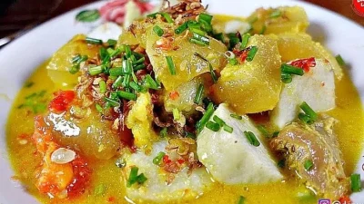 Sensasi Lontong Kikil Klenger Sidoarjo Kuliner Jumbo yang Nagih
