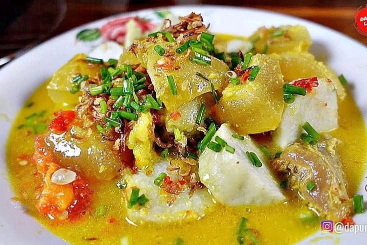 Sensasi Lontong Kikil Klenger Sidoarjo Kuliner Jumbo yang Nagih
