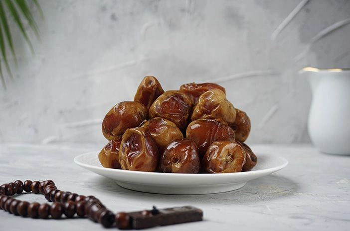 Simak Ciri Kurma Asli Yang Manis Alami