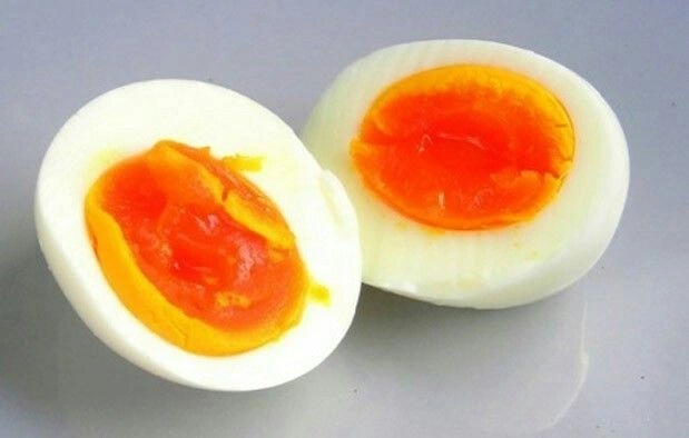 Waspada! Telur Setengah Matang Bikin Perutmu Sakit Parah?