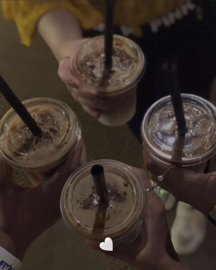 Bahaya Tersembunyi di Balik Hobi Ngopi Estetik Gen Z