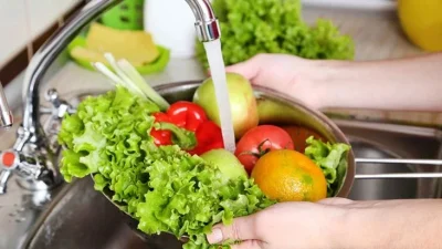 Jangan Asal! Cara Cuci Buah dan Sayur yang Benar Bikin Aman